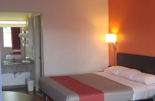 Fredericksburg Hotel | Stay 4 Less
