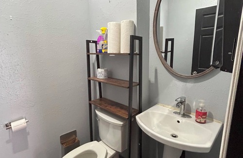 Pulaski Park Hotel | Stay 424 Hostel