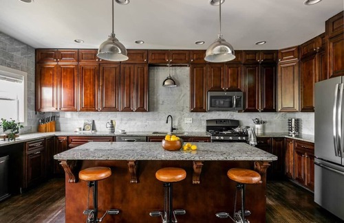 Edgewood House | Stay A'Wylie by Minty Living