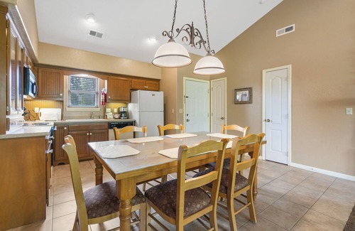 Branson West Condo | Stay and Play at StoneBridge near Silver Dollar City!