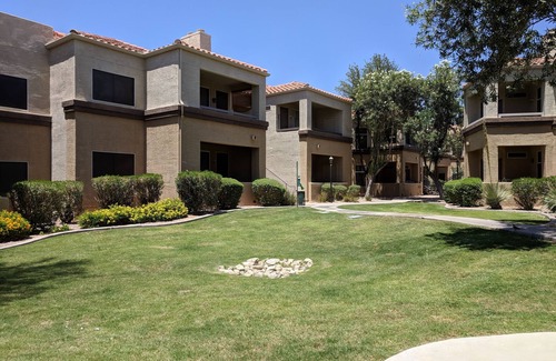 Central Scottsdale Condo | Stay and play in this beautiful centrally located condo in Scottsdale!