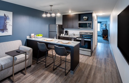 Mount Vernon Hotel | Stay APT Suites Alexandria-Fort Belvoir