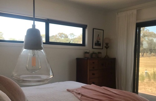 Newham House | Stay at Hanging Rock. Walk to Elton John concerts.