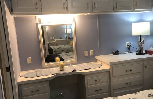 Reddick House | Stay at Park House and enjoy the Horse Country and all the RV Resort amenities.