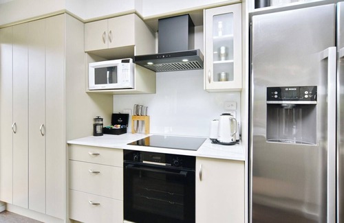 Parklands House | Stay at Puhara - Parklands Escape