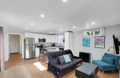 Phoenix Hill Apartment | Stay at Re-Nu: Unique Shipping Container Apartments in NuLu