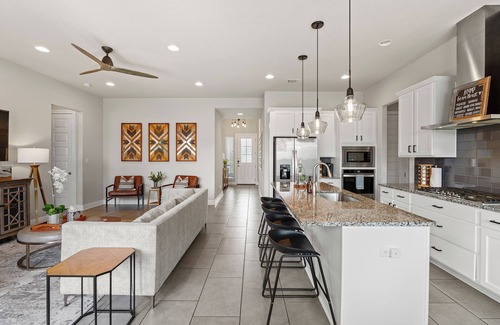 Round Rock House | Stay at Steph’s Farmhouse! Right next to Kalahari Resorts and Dell Diamond!