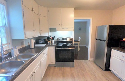 New Castle House | Stay at the Meadows - Remodeled 12 Min to DT