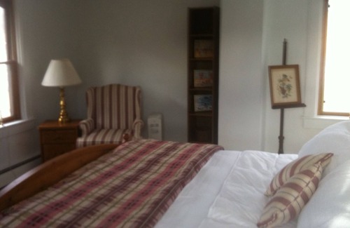 Champion Other | Stay at this Historic Farmhouse at SanaView Farms in the Laurel Mountains!