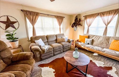 Smithville House | Stay Awhile in Smithville