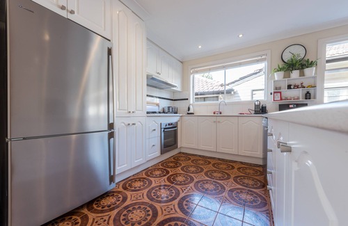 Footscray House | Stay Belgravia - 9 bedroom house