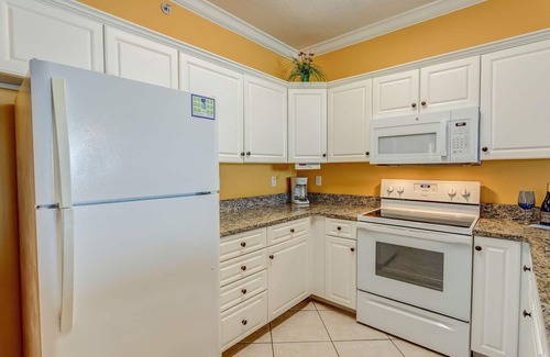 Long Beach Condo | Stay by the Gulf! Stunning Views from Extra Large Balcony of this 2 BR/2BA Condo