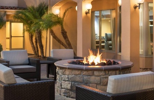 Camarillo Apartment | Stay Close to Malibu & Santa Barbara! Pool Available, Pet-friendly Stay!