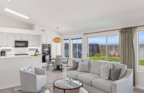 Marina House | Stay Close to The Beach at Marina's Sand Piper!