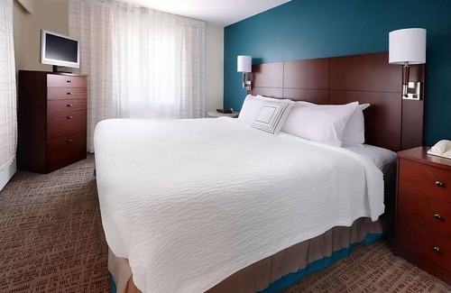 Dallas Hotel | Stay Close to the Job – Construction Stays Near Major Work Sites! Pool, Parking!