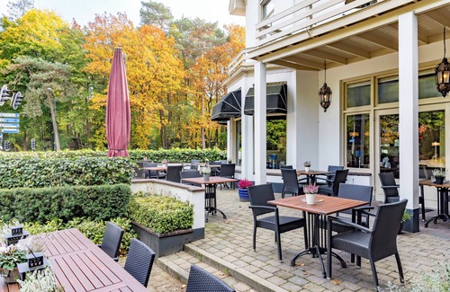 Apeldoorn House | Stay Close to Theater Orpheus with Free Parking and Access to Nature Trails