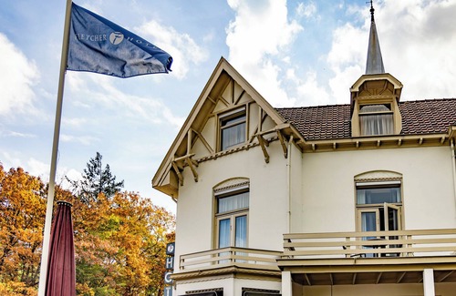 Apeldoorn House | Stay Close to Theater Orpheus with Free Parking and Access to Nature Trails