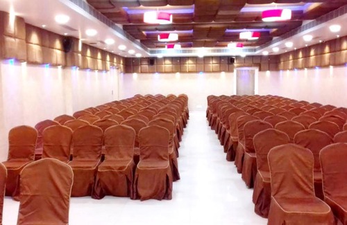 Dwaraka Nagar Hotel | Stay Comfort