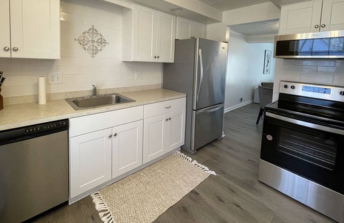 Fairport House | Stay comfortably with the whole family, in a quiet and safe neighborhood