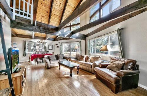 Pioneer Trail House | Stay Cool! AC - Foosball - Nature Escape