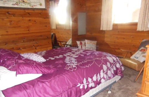 Garden Valley Cabin | Stay Cool in the Pines!