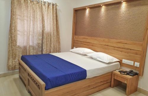 Periamet Hotel | Stay Court - Business Class Hotel - Near Central Railway Station