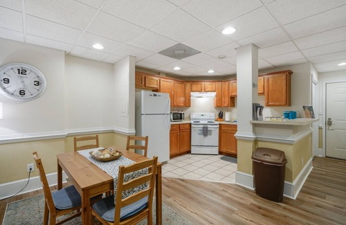 Elizabeth City Apartment | Stay Downtown on Historic Main St.