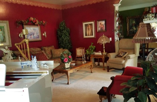 Temecula House | Stay for a month in our beautiful villa.