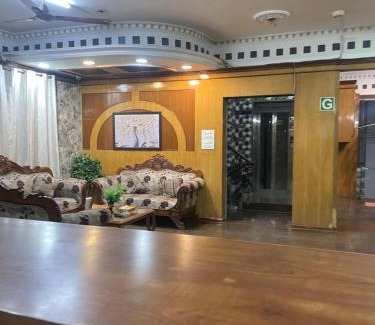 Chanakyapuri Hotel | Stay happy