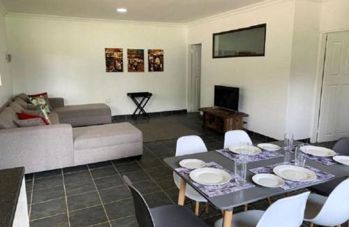 Hartbeespoort Apartment | Stay Harties Accommodation