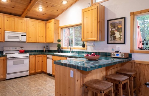 Kings Beach House | Stay here this Winter! Charming Cabin Near Kings Beach; Steps from Hiking Trails