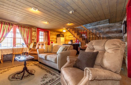 Bland Cabin | Stay in a 200 Year Old Log Cabin with Modern Conveniences