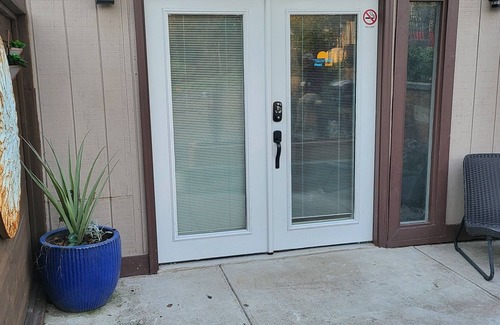 Church Street Cottage | Stay in a an Urban Oasis