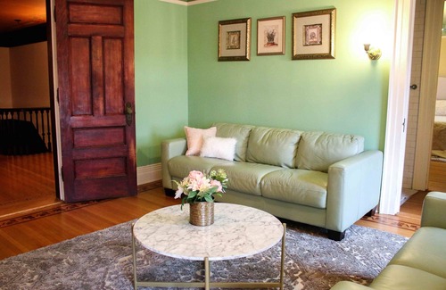 Churchville House | Stay in a Beautiful, Historic Landmark