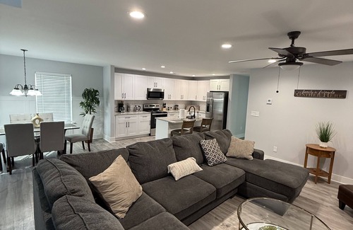 Snellville House | Stay in a new modern townhouse. Sleeps 10.