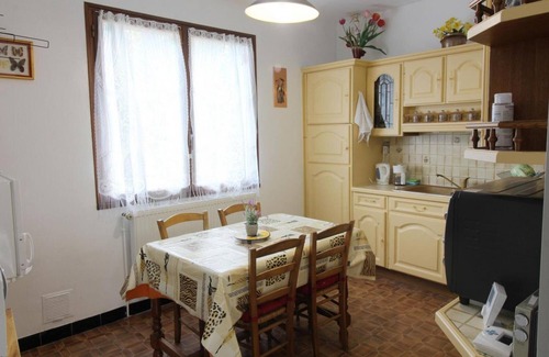 Gerde House | Stay in an idyllic setting with mountain views in Gerde