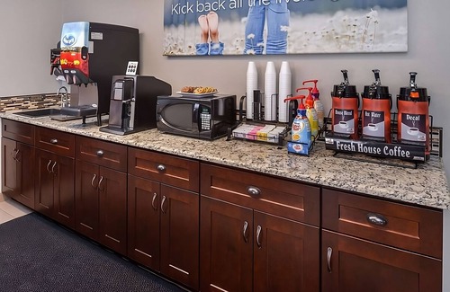 Tri-Cities Resort | Stay in Comfort in Kennewick, WA! 2 Family-friendly Units w/Complimentary BFast