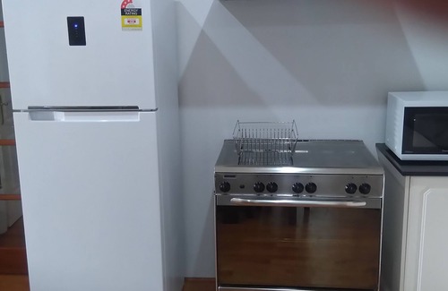 Ballajura House | Stay in Comfort: Modern Home with Complimentary Breakfast Welcome Pack