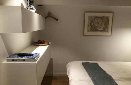 Oostelijke Eilanden en Kadijken Bed & Breakfast | Stay in our centrally located 18th century house. Contactless stay possible.