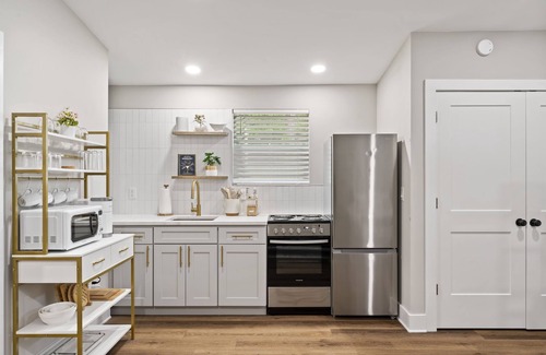 Murray Hill Apartment | Stay in our fully renovated Guesthouse located in the trendy Murray Hill district of Jacksonville