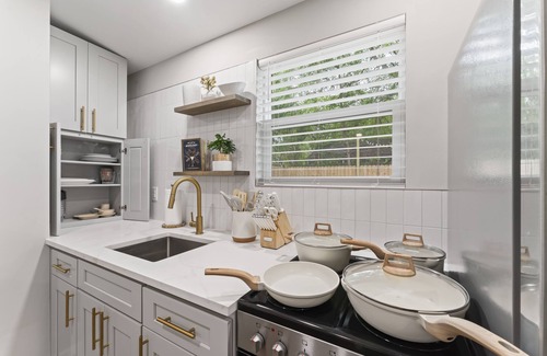 Murray Hill Apartment | Stay in our fully renovated Guesthouse located in the trendy Murray Hill district of Jacksonville