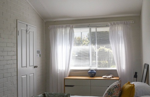 Hannam Vale Cottage | Stay in the 100 year old dairy bales on our 100 acre farm