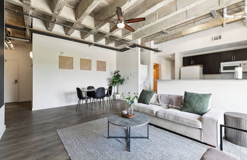 Historic Downtown Baton Rouge Apartment | Stay in the Heart of Downtown!