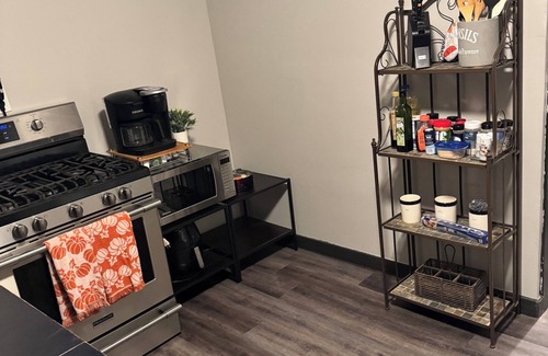 Danville House | Stay in the heart of Danville