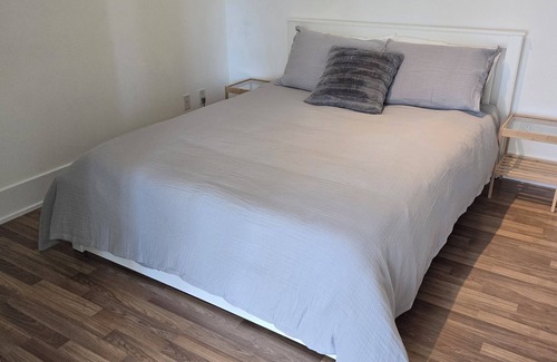 Toronto Entertainment District Condo | Stay in the heart of downtown Toronto! Steps from top attractions/entertainment