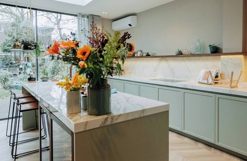 Frankendael House | Stay in the heart of Amsterdam surrounded with charming cafes,canals & boutiques