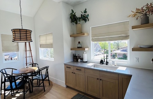 Washington Apartment | Stay in the top 2 floors of the brand new Silo Inn, near Zion!