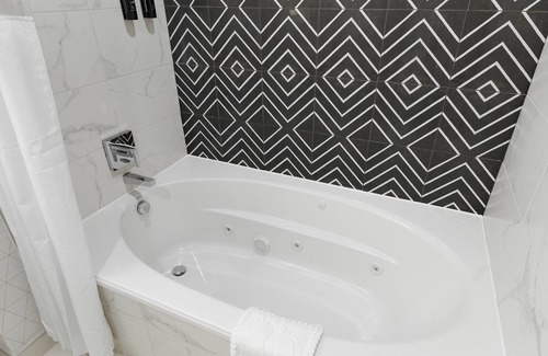 Alderwood Hotel | Stay Inn