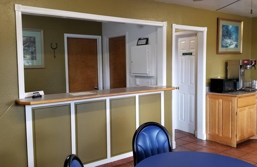 Checotah Hotel | Stay Inn