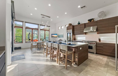 North Scottsdale House | Stay long, Pay less! Epic Views! Pool, Hot Tub, Firepit. Putting Green. 30 Night Min.